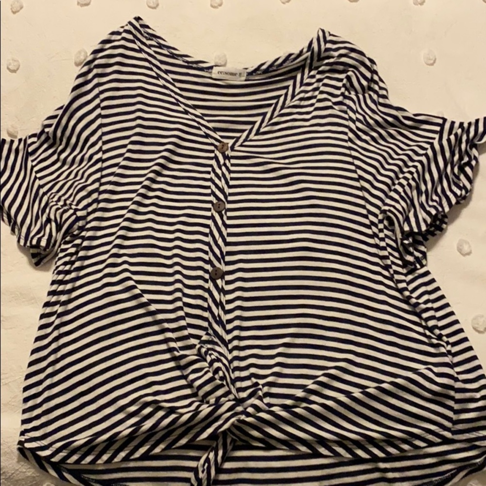 Boutique tie front Top